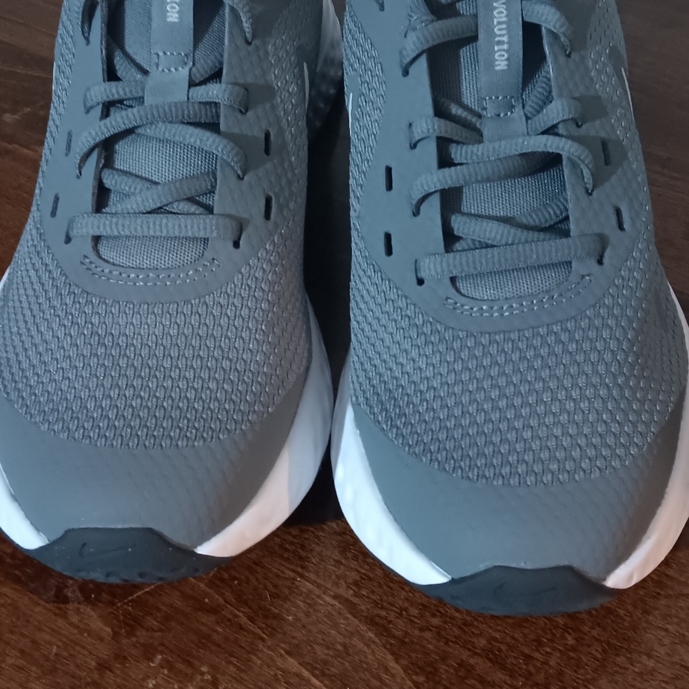 Men's shoes NWOB